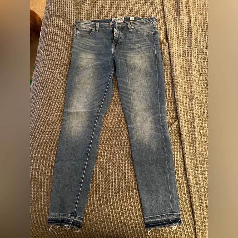 Perfect light wash Lucky Brand jeans!